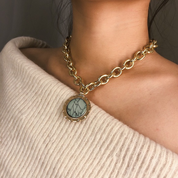 Jewelry - Retro Gold Marble Pendent Necklace
